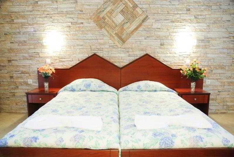 Danny'S & Kali Pigi Hotell Alykanas  Exteriör bild